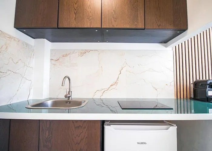 Apartment Typical Parisian In Le Marais